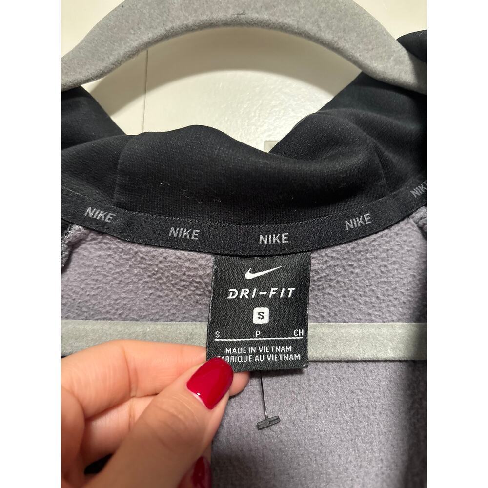 Nike Men’s Gray and Black Dri-Fit Half Zip Hoodie S - Picture 4 of 8